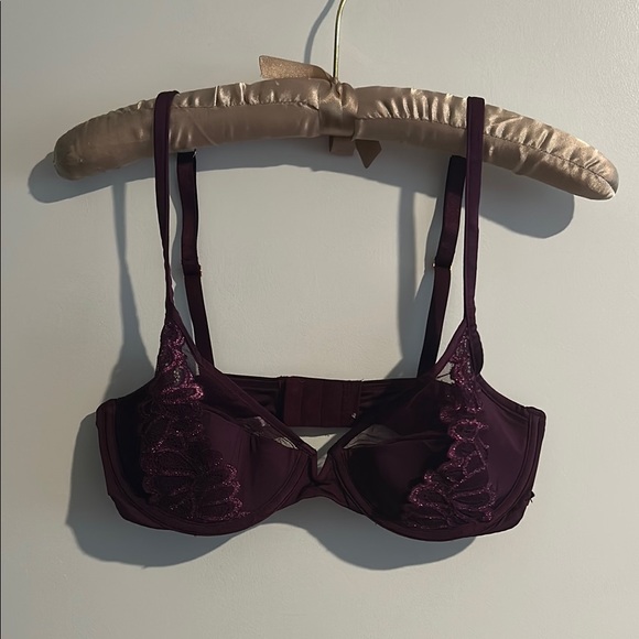 Elegant Purple Lace Bra - Picture 1 of 4